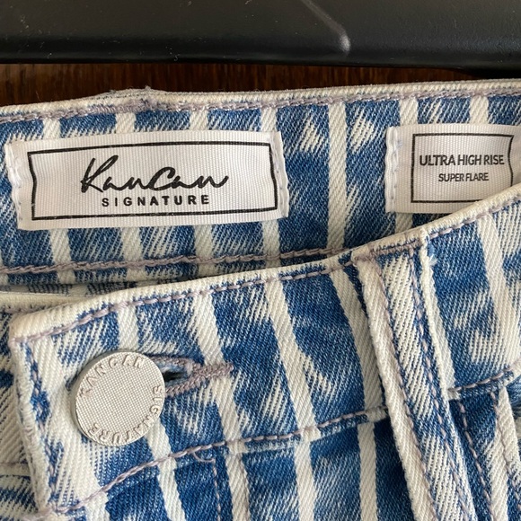 Kancan Ultra High Rise Super Flared Jeans size 26 - Picture 4 of 5